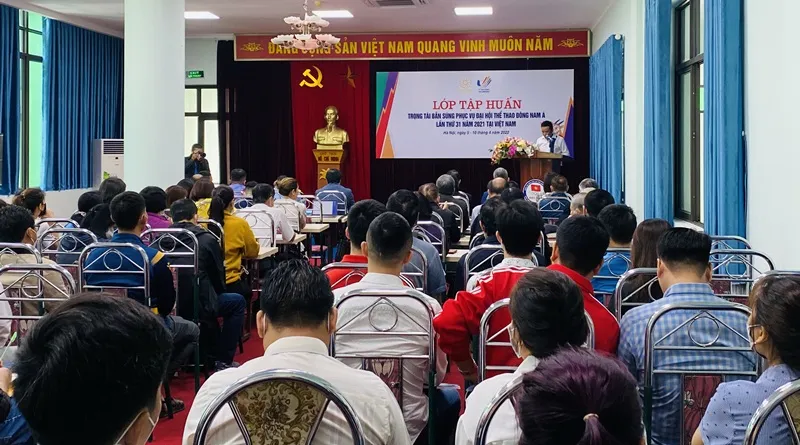 Lớp tập huấn chuyên môn cho trọng tài bắn súng SEA Games 31 đã khai mạc. Ảnh: MINH CHIẾN