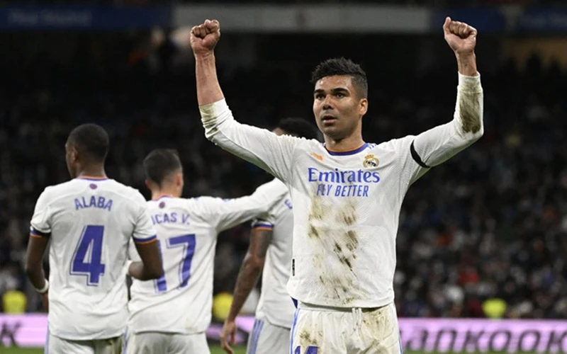 Casemiro giúp Real khởi đầu chiến thắng và áp sát hơn chức vô địch.