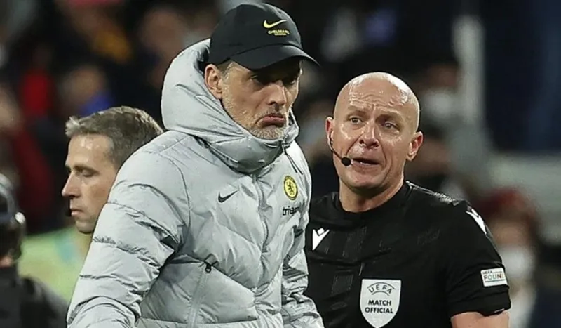 HLV Thomas Tuchel đã chỉ trích trọng tài Szymon Marciniak.