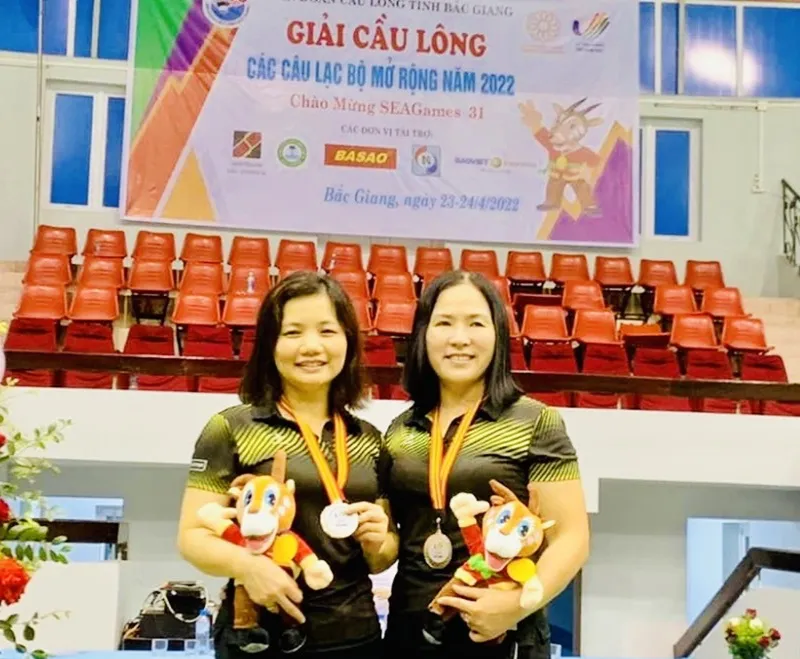Thú nhồi bông giống Sao la đã xuất hiện. Ảnh: CLBG
