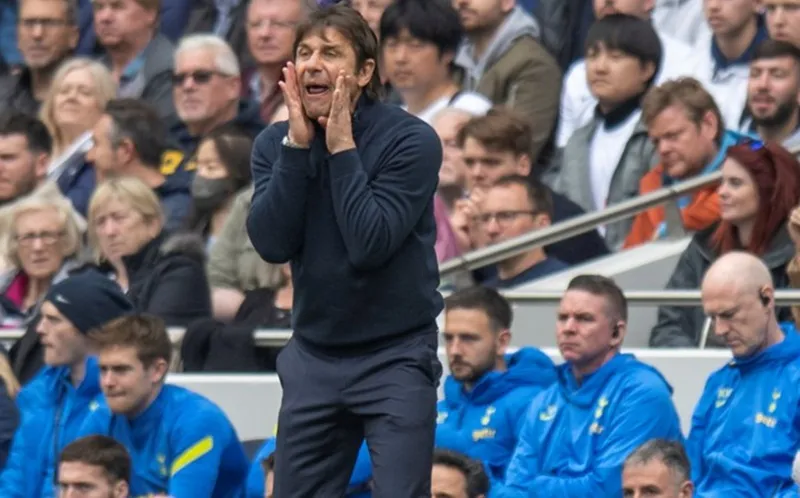 HLV Conte kêu gọi sự dũng cảm trước Liverpool ảnh 1