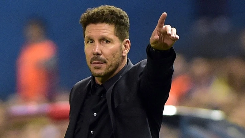 HLV Diego Simeone khẳng định sẽ tiếp tục cùng Atletico Madrid mùa tới.