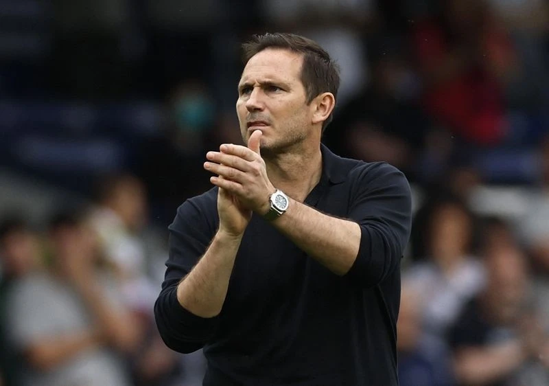 HLV Frank Lampard chỉ có thể nhẹ nhõm nếu Everton thắng Crystal Palace và trụ hạng.