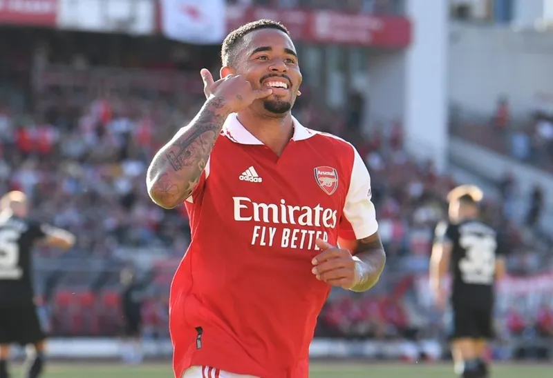 Tiền đạo Gabriel Jesus ghi 2 bàn trong trận đấu đầu tiên cho Pháo thủ.