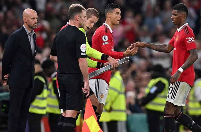 HLV Erik ten Hag khẳng định Cristiano Ronaldo luôn có tương lai dưới quyền của ông. 