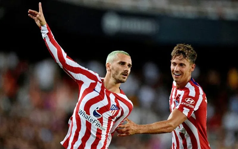 Tiền đạo dự bị Antoine Griezmann ấn định chiến thắng 2-1 cho chủ nhà Atletico.