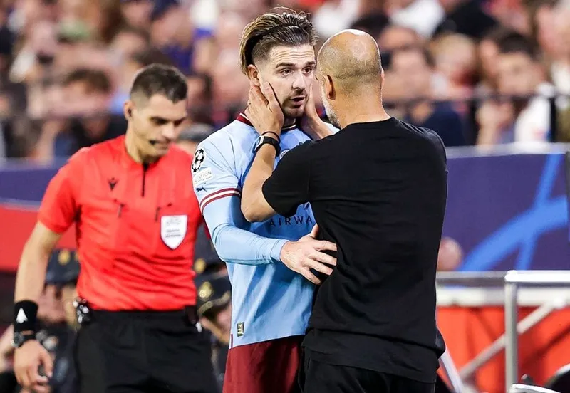 HLV Pep Guardiola rồi sẽ sớm phải chấp nhận sự thật đây là bản hợp đồng thất bại nhất? Ảnh: Getty Images