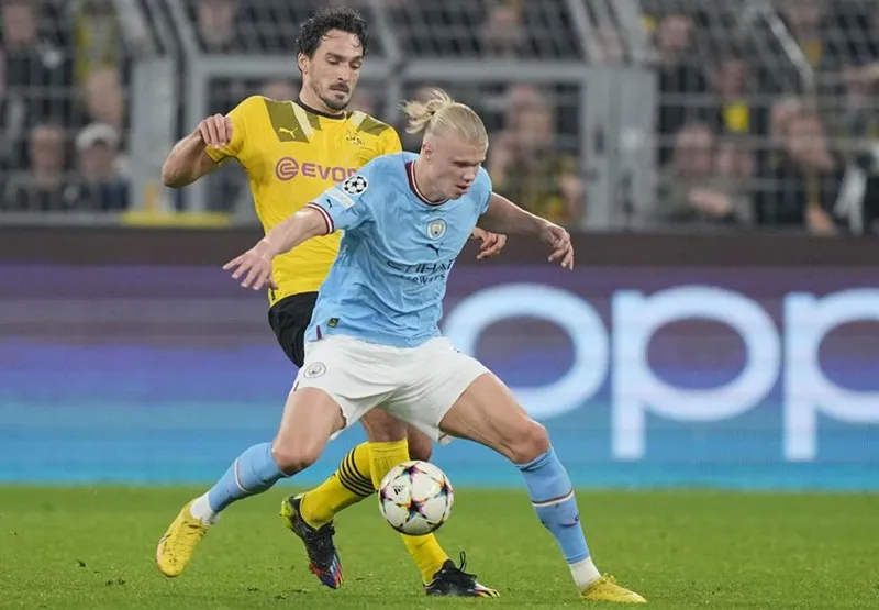 Erling Haaland chơi không tốt trong lần đầu trở lại sân đội bóng cũ Dortmund.