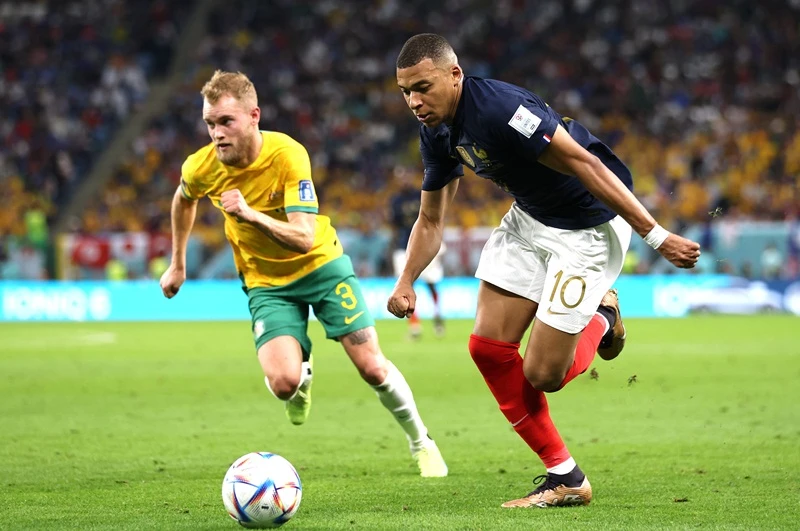 Australia đã không thể theo kịp tốc độ và sức mạnh của Kylian Mbappe.