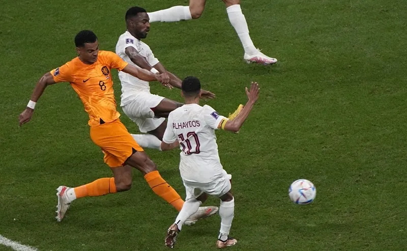 Bảng A: Hà Lan đỉnh bảng, Senegal tiếp lửa cho châu Phi ảnh 1