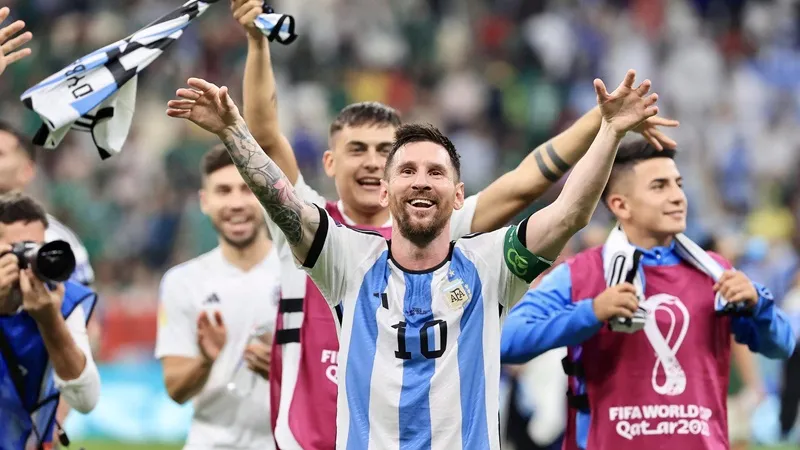 Messi thừa nhận lo lắng trước trận gặp Australia ảnh 1