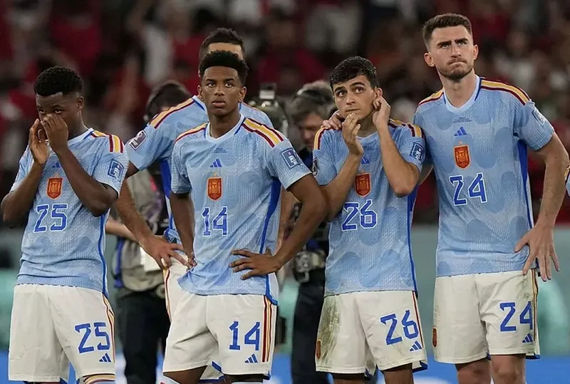 Luis Enrique nhận trách nhiệm, để ngỏ tương lai ảnh 1