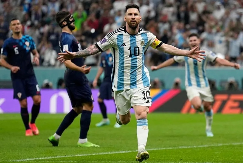 Lionel Messi: “Cú sốc ngày ra quân đã giúp Argentina đi đến trận cuối cùng” ảnh 1