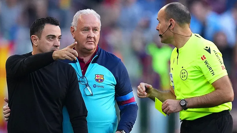 HLV Xavi Hernandez không muốn đổ lỗi cho trọng tài về số điểm bị mất.