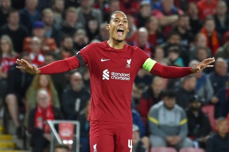 Virgil van Dijk quyết cùng các đồng đội ở Liverpool đưa mùa giải trở lại đúng hướng.