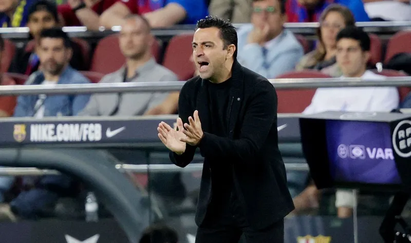 HLV Xavi Hernandez đầy quyết tâm cùng Barcelona đánh bại Atletico Madrid ngay tại Metropolitano.