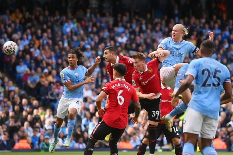 Man.City đè bẹp Man.United 6-3 ở lượt đi tại Etihad.