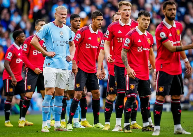 Thất bại ở lượt đi là bài học đã giúp Quỷ đỏ có một vị trí tốt cho trận derby lượt về vào thứ bảy.