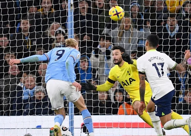 Erling Haaland tìm lại cảm giác ghi bàn sau 4 trận.