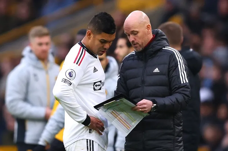 Sự vắng mặt của Casemiro thực sự thách thức tài quyền biến của Erik ten Hag. Sự vắng mặt của Casemiro thực sự thách thức tài quyền biến của Erik ten Hag.