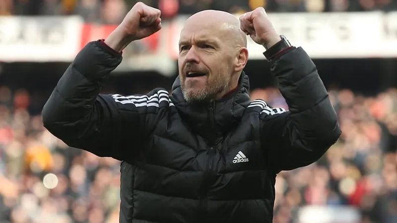 HLV Erik ten Hag một lần nữa tỏ rõ khát khao thắng danh hiệu đầu tiên cùng Man.United. HLV Erik ten Hag một lần nữa tỏ rõ khát khao thắng danh hiệu đầu tiên cùng Man.United.