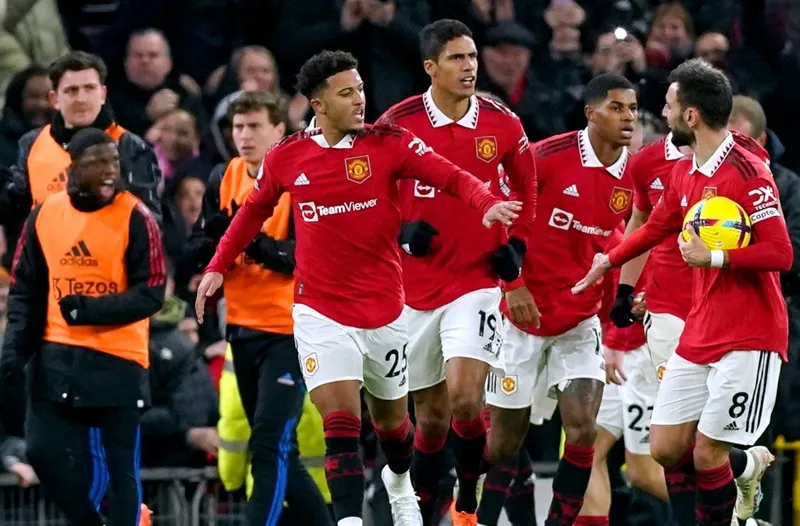 Jadon Sancho trở lại và ghi bàn để giành lại một điểm về cho Man.United.