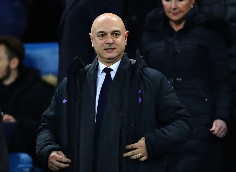 Chủ tịch Daniel Levy thừa nhận một số vụ chuyển nhượng “không diễn ra như kế hoạch”.