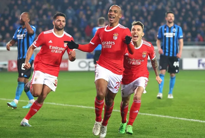 Benfica tiến một bước dài tới vòng tứ kết sau chiến thắng 2-0 ngay trên sân Club Brugge.