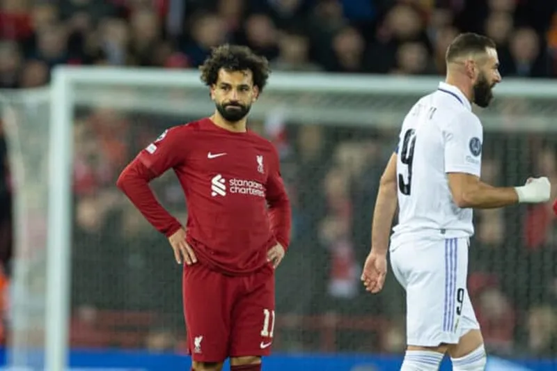 Mohamed Salah dù nỗ lực nhưng vẫn không thể giúp Liverpool vực dậy mùa giải. Mohamed Salah dù nỗ lực nhưng vẫn không thể giúp Liverpool vực dậy mùa giải.