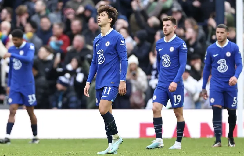 Với CĐV Chelsea, thứ họ kỳ vọng hơn bao giờ hết ở hiện tại là lối chơi giàu sức sống sẽ trở lại trên đôi chân các cầu thủ. Với CĐV Chelsea, thứ họ kỳ vọng hơn bao giờ hết ở hiện tại là lối chơi giàu sức sống sẽ trở lại trên đôi chân các cầu thủ.