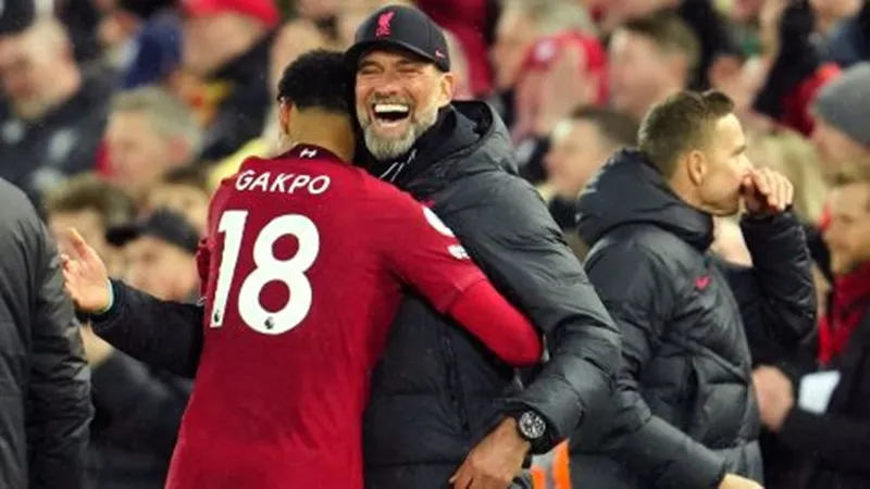 HLV Jurgen Klopp mạnh mẽ tuyên bố Lữ đoàn đỏ đã trở lại. HLV Jurgen Klopp mạnh mẽ tuyên bố Lữ đoàn đỏ đã trở lại.