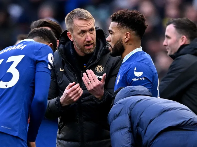 HLV Graham Potter cần chứng tỏ nhiều hơn nữa để thuyết phục người hâm mộ rằng mình là người phù hợp để đưa CLB tiến lên.