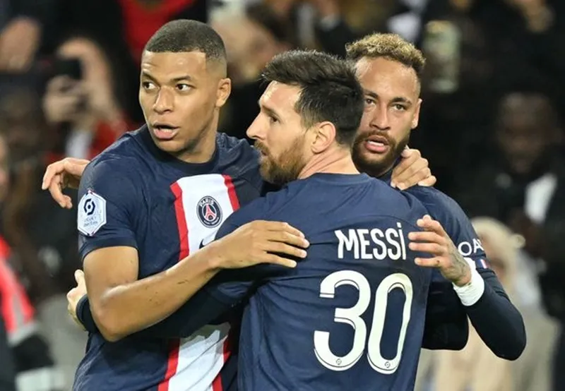 Sự hào nhoáng từ những cái tên siêu sao không thể giúp PSG hù dọa những đối thủ lớn.