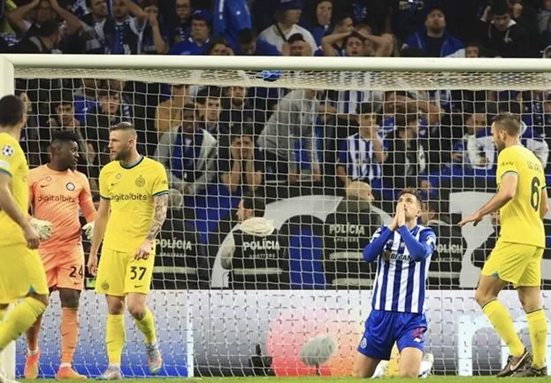 Porto không thành công trong nỗ lực xoay chuyển cách biệt sít sao ở trận lượt đi tại Italia.