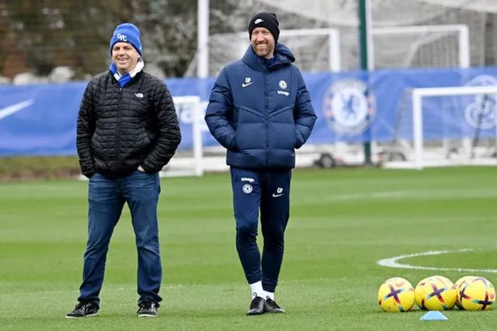 Niềm vui và sự hài lòng đã trở lại với ông chủ mới Todd Boehly. Niềm vui và sự hài lòng đã trở lại với ông chủ mới Todd Boehly.