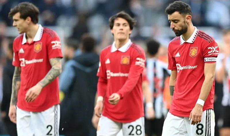 Các cầu thủ Man.United đã tổ chức một cuộc họp sau khi họ bị hạ gục tại Newcastle.