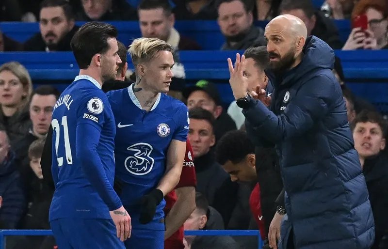 HLV tạm quyền Bruno Saltor đã có trải nghiệm khó khăn cùng Chelsea.