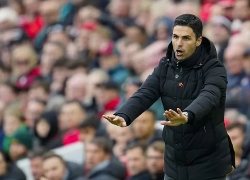 HLV Mikel Arteta tiếc nuối khi Arsenal đánh rơi 2 điểm dù đã dẫn Liverpool 2-0 trong nửa giờ thi đấu đầu tiên.