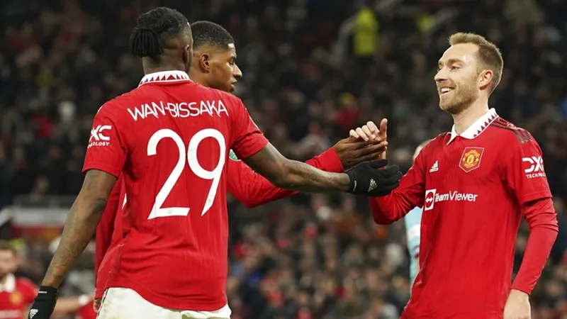 Christian Eriksen và đồng đội có cơ hội thắng “cú ăn ba” danh hiệu mùa này.