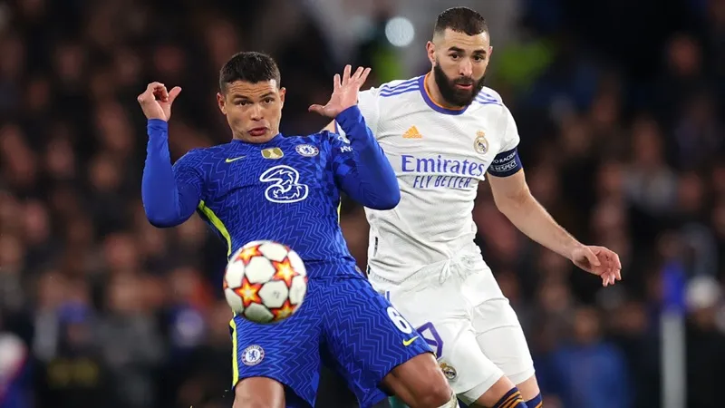 Chelsea vốn đang khủng hoảng có nhiều thứ để phải lo lắng khi gặp Karim Benzema lúc này.