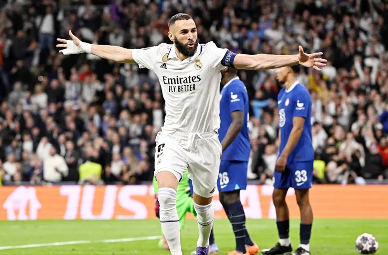 Karim Benzema một lần nữa ghi bàn vào lưới Chelsea, giúp Real Madrid giành chiến thắng 2-0.