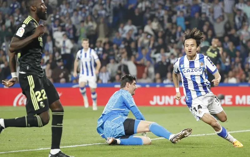 Real Madrid thua 0-2 tại Sociedad và có thể mất luôn ngôi nhì bảng. Real Madrid thua 0-2 tại Sociedad và có thể mất luôn ngôi nhì bảng.