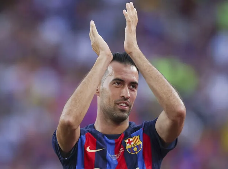 Tiền vệ 34 tuổi là một phần không thể thiếu của Barca kể từ khi gia nhập đội một năm 2008.