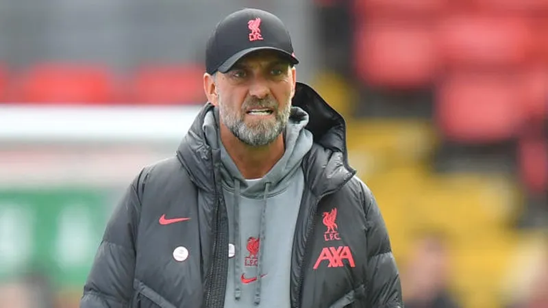 HLV Jurgen Klopp đang trở thành nhà cầm quân gắt gỏng và tạo ra nhiều điều tiếng nhất.