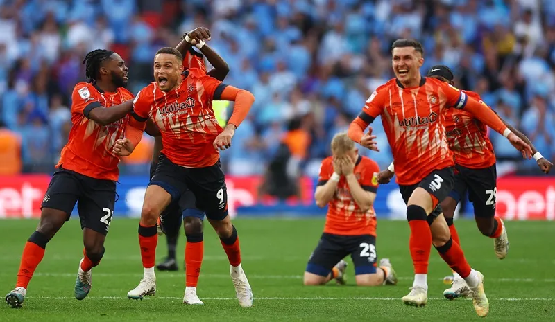 Cầu thủ Luton hạnh phúc được lần đầu tiên thi đấu tại Premier League vào mùa giải tới.