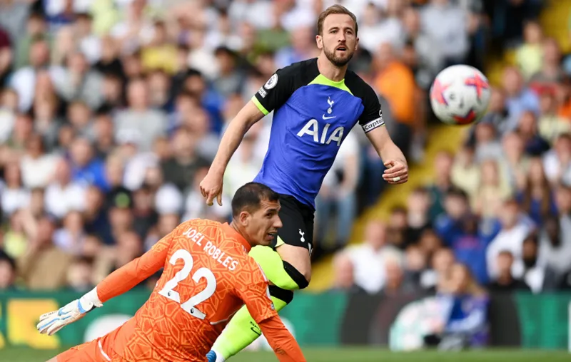 Nỗ lực ghi bàn của Harry Kane trở nên vô nghĩa khi Tottenham không thể dự cúp châu Âu lần đầu tiên kể từ mùa 2008-2009.