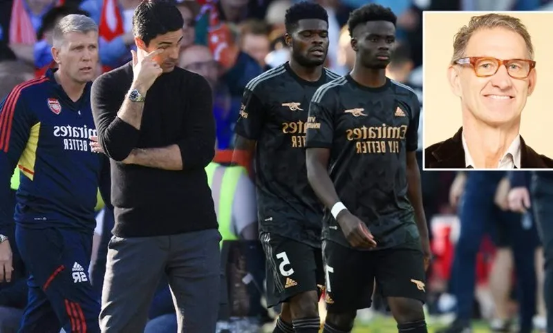 Cựu đội trưởng của Arsenal, Tony Adams bất ngờ đưa ra nhận định khiến người hâm mộ Pháo thủ bi quan. Cựu đội trưởng của Arsenal, Tony Adams bất ngờ đưa ra nhận định khiến người hâm mộ Pháo thủ bi quan.