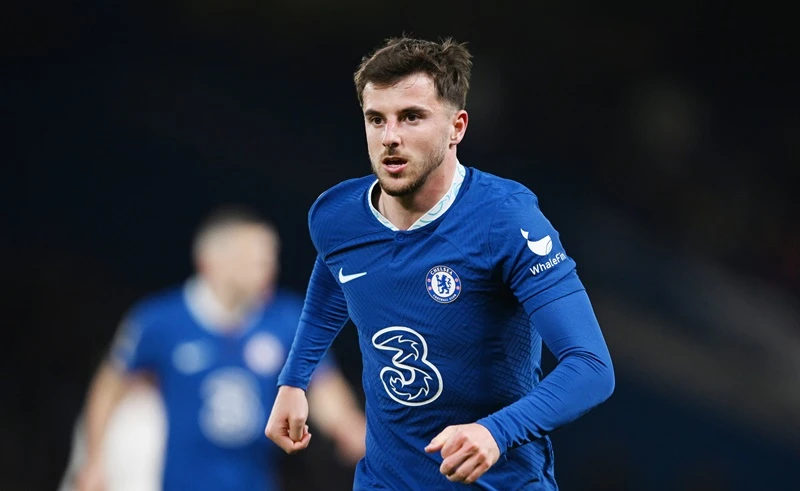 Mason Mount hưởng lương cao hơn Bruno Fernandes nếu đến Man.United.