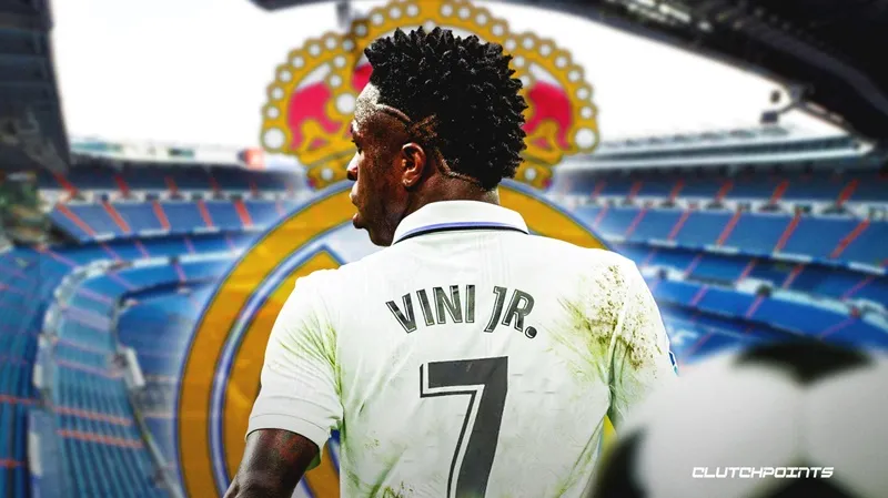 Tiền đạo Vinicius Junior đảm nhận chiếc áo số 7 mang tính biểu tượng của Real Madrid.