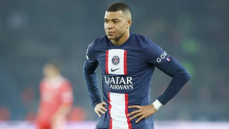 Real Madrid sẵn sàng trả giá cho Kylian Mbappe vào mùa hè này thay vì chờ đợi ký hợp đồng với anh dưới dạng cầu thủ tự do.